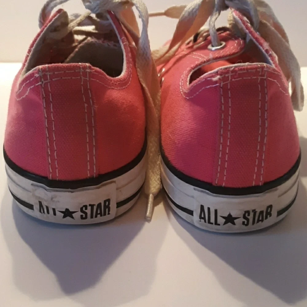 Pink Converse All Star size 3
